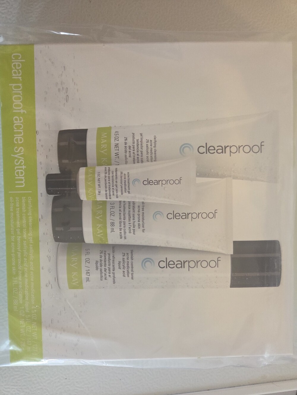Mary Kay Clearproof Acne System - White & Lime
